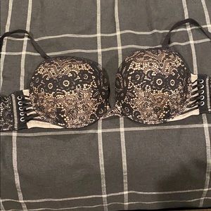 Victoria’s Secret bra